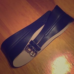 BCBGMAXAZRIA Black Corset Belt